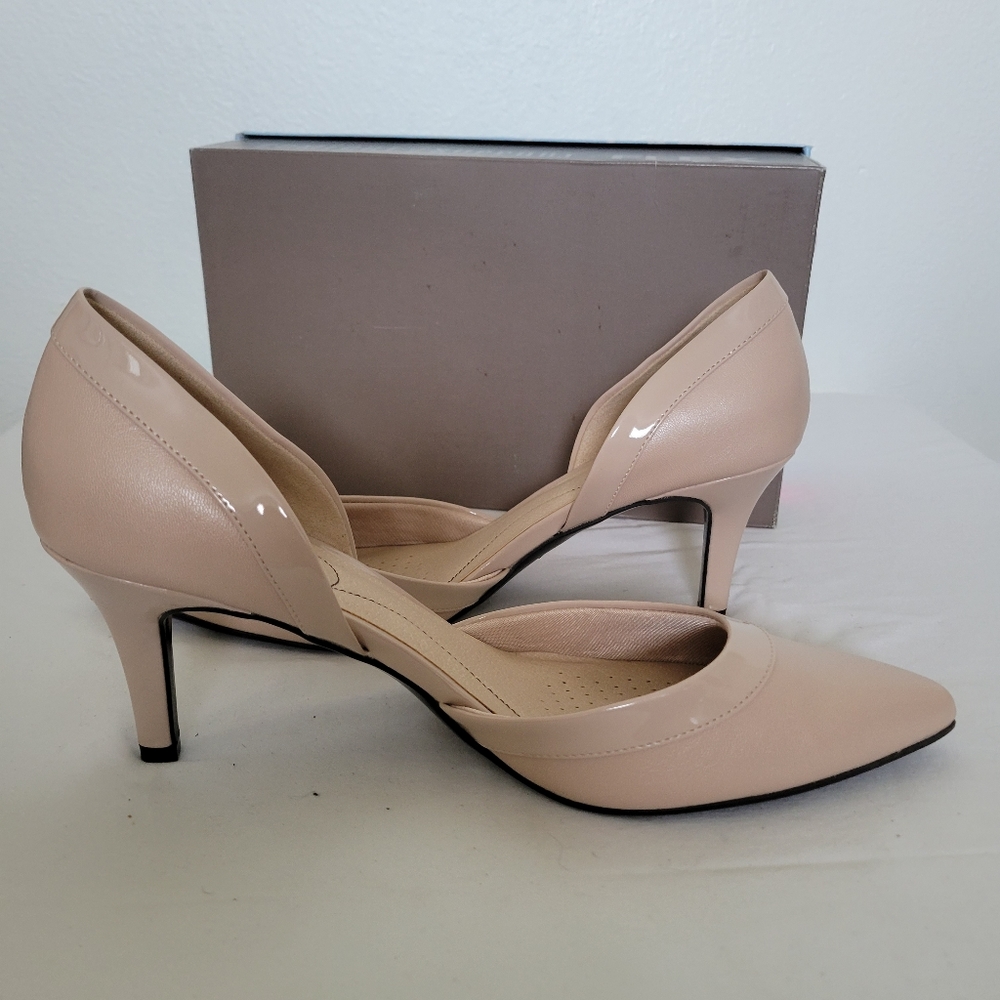 LifeStride Womens Beige size 11 soft sole heel